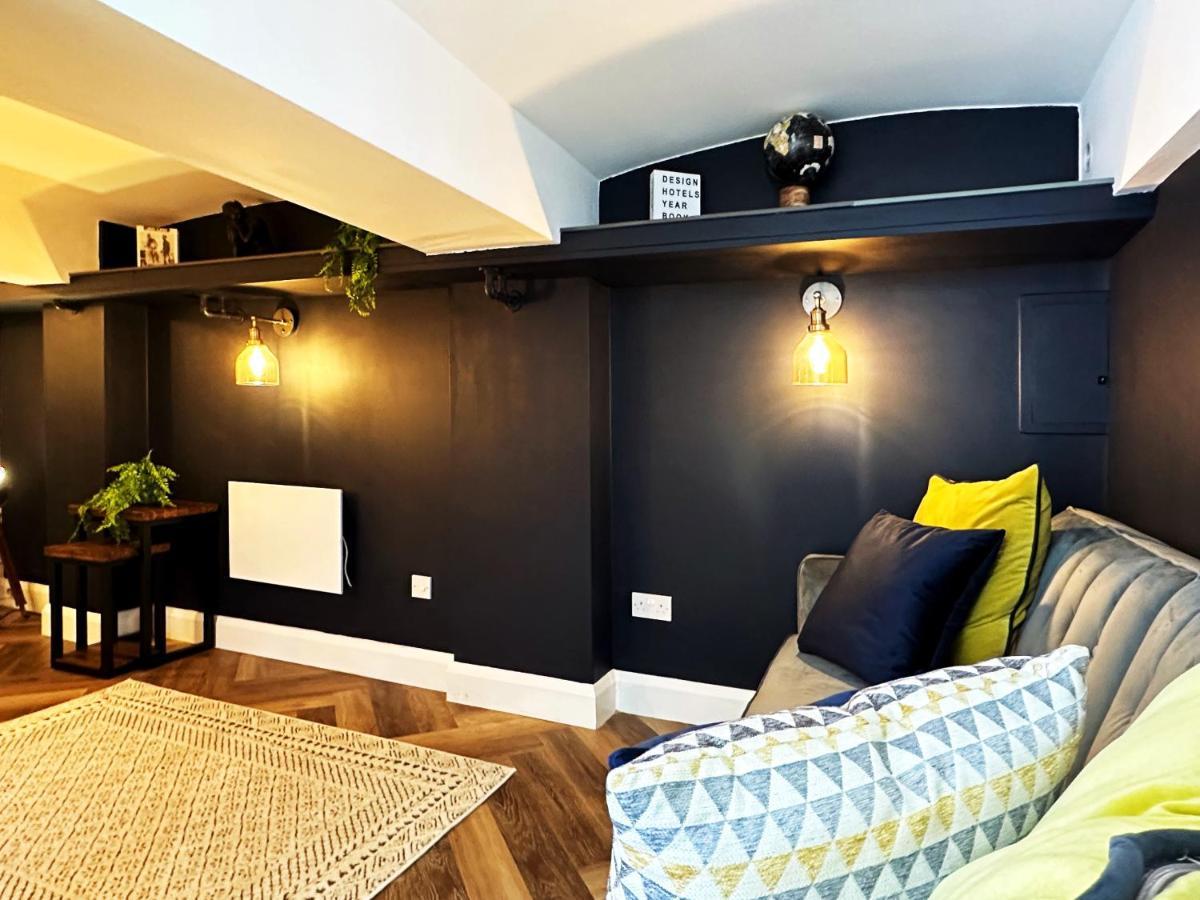 Liam Place Near Hyde Park - 1 Double Bed, 1 Sofa Bed, Spacious Apartment, Private Entrance Londra Dış mekan fotoğraf