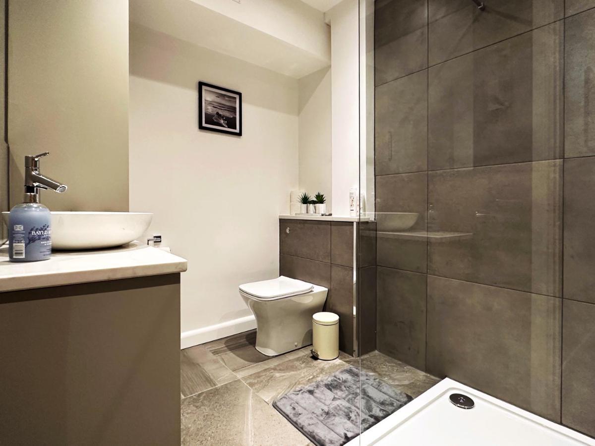 Liam Place Near Hyde Park - 1 Double Bed, 1 Sofa Bed, Spacious Apartment, Private Entrance Londra Dış mekan fotoğraf