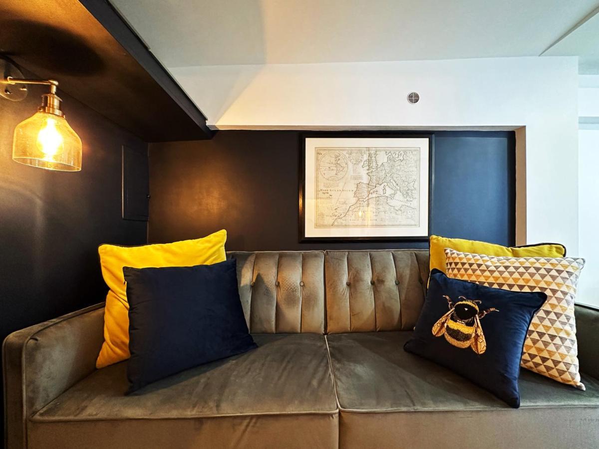 Liam Place Near Hyde Park - 1 Double Bed, 1 Sofa Bed, Spacious Apartment, Private Entrance Londra Dış mekan fotoğraf