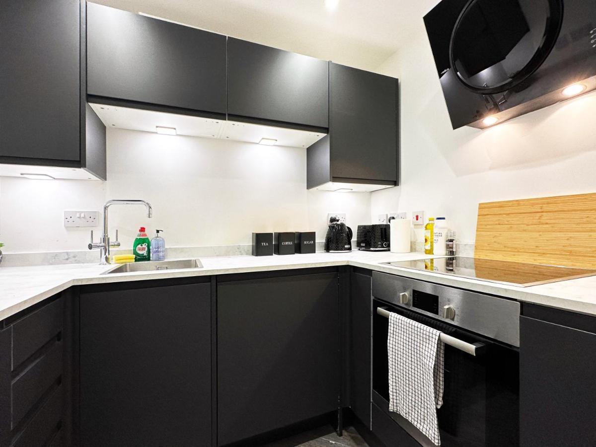 Liam Place Near Hyde Park - 1 Double Bed, 1 Sofa Bed, Spacious Apartment, Private Entrance Londra Dış mekan fotoğraf