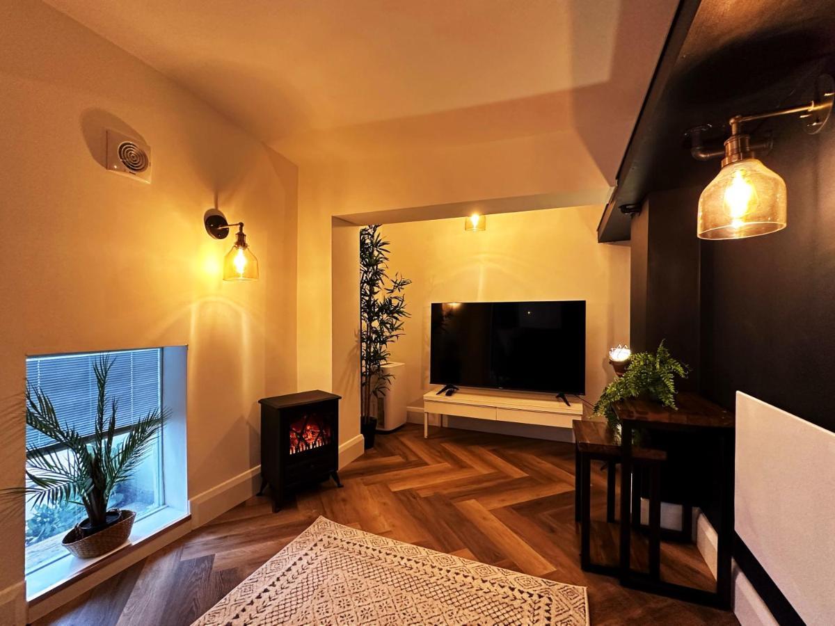 Liam Place Near Hyde Park - 1 Double Bed, 1 Sofa Bed, Spacious Apartment, Private Entrance Londra Dış mekan fotoğraf