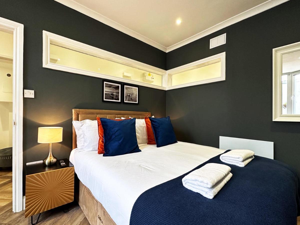 Liam Place Near Hyde Park - 1 Double Bed, 1 Sofa Bed, Spacious Apartment, Private Entrance Londra Dış mekan fotoğraf
